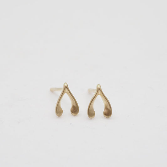 Lisa Fletcher - 10k Wishbone Earrings