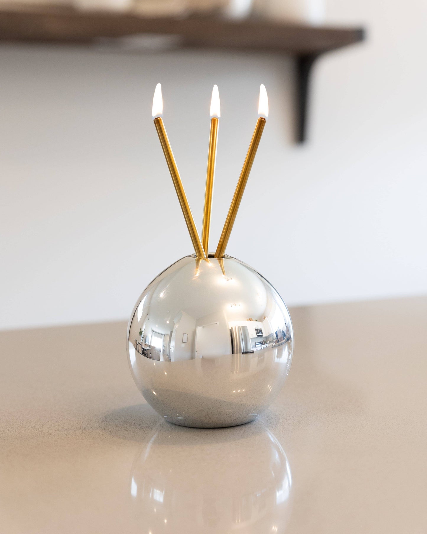 Everlasting Candle Co. Neva Vase - Silver Metallic
