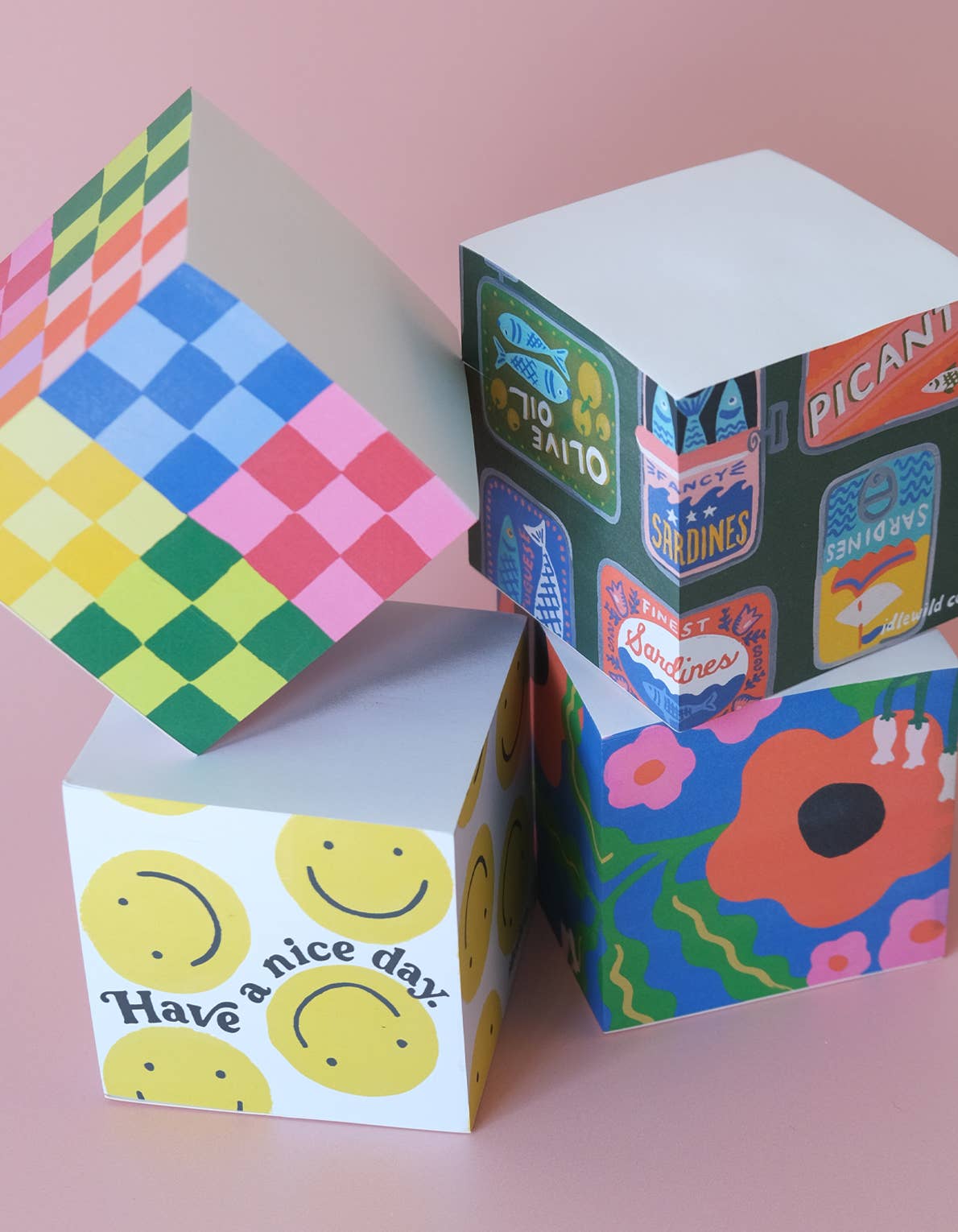 Sticky Note Cube - Rainbow Check