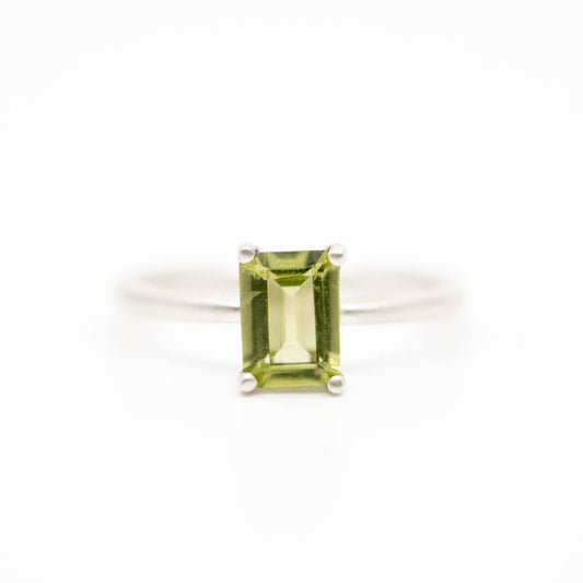 Lisa Fletcher - Ophelia Sterling Silver Ring - Peridot