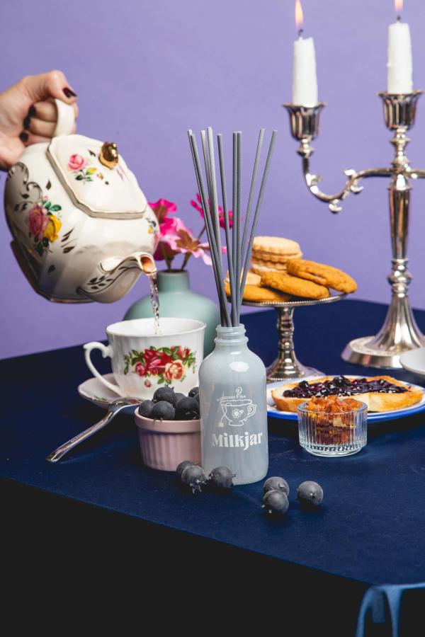 Milk Jar Diffuser - Blueberry Tea