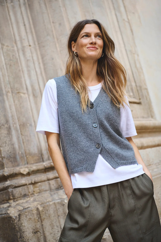 Sylva knit vest