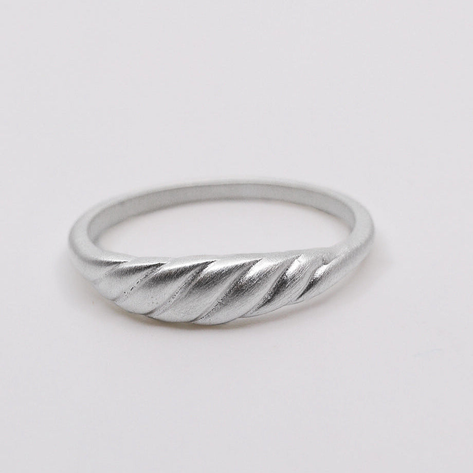 Lisa Fletcher - Meridian Signet Ring in Sterling Silver