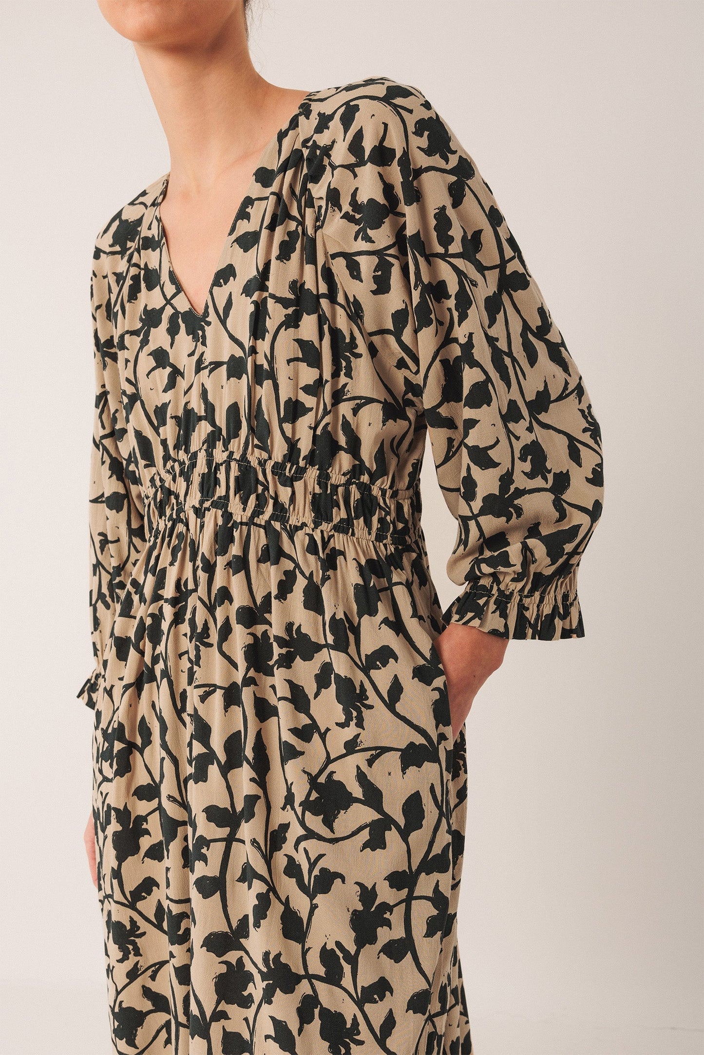 INDI&COLD - Midi Dress