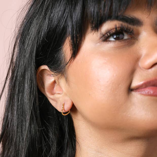 Earrings - Heart Hoop - Gold