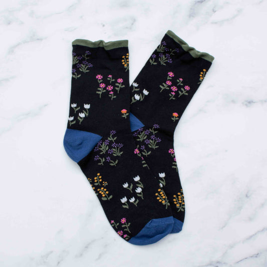 Women's Penelope Floral Casual Socks: Black/Olive