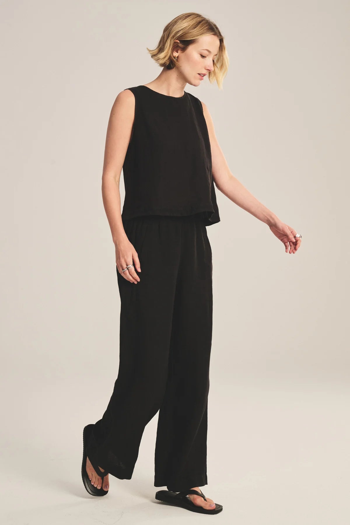 Velvet Lola Woven Linen Pant