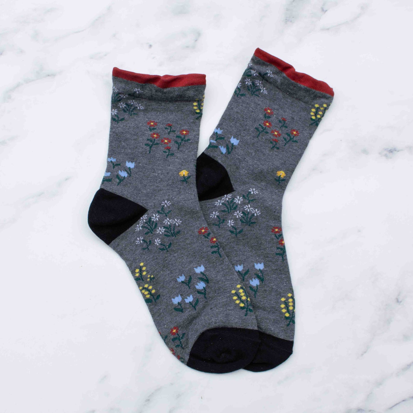 Women's Penelope Floral Casual Socks: Black/Olive