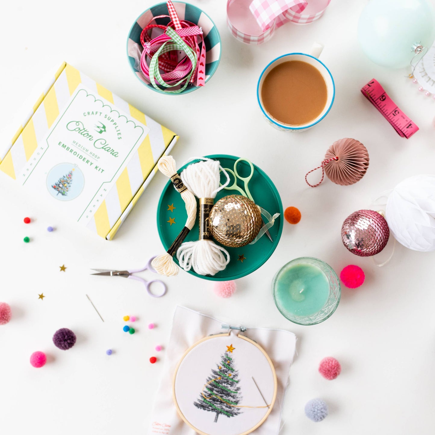 Embroidery Hoop Kit - Christmas Tree - Pink