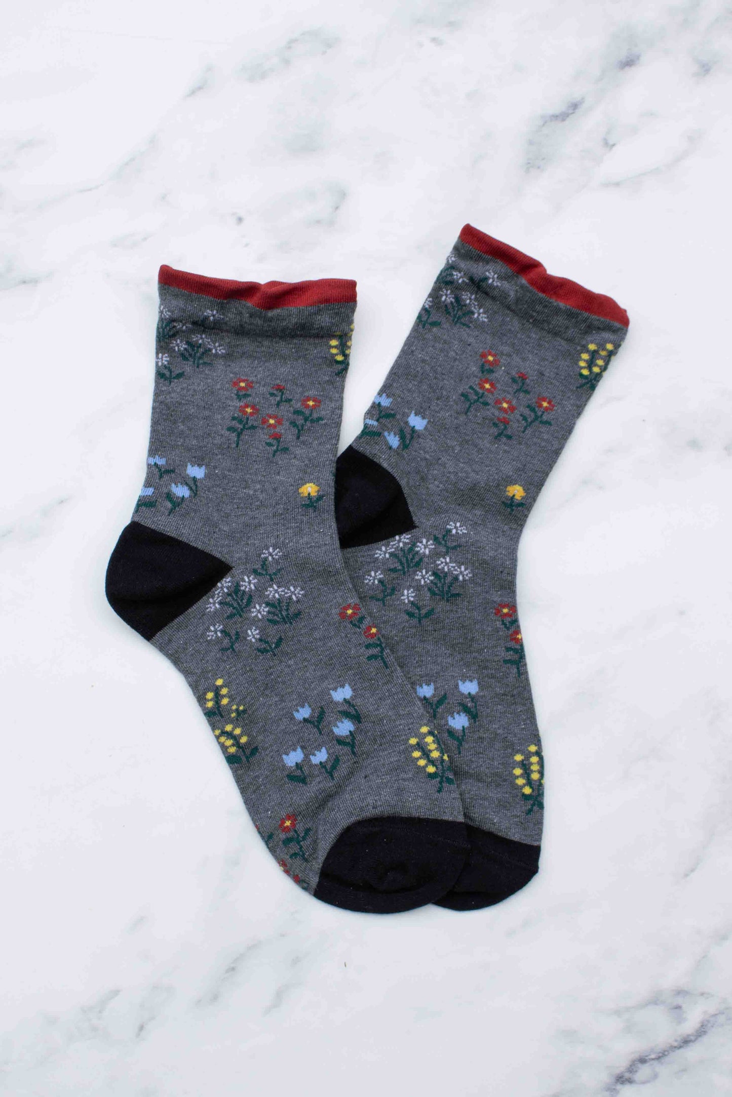 Women's Penelope Floral Casual Socks: Black/Olive