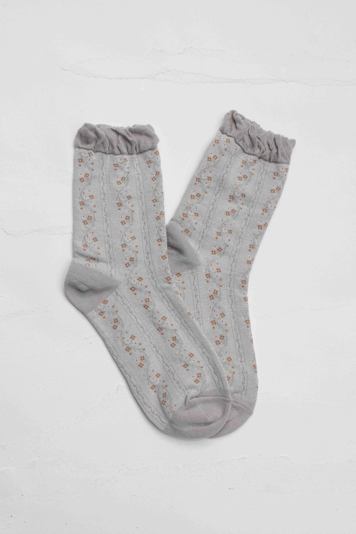 Vintage Floral Vine | Grey