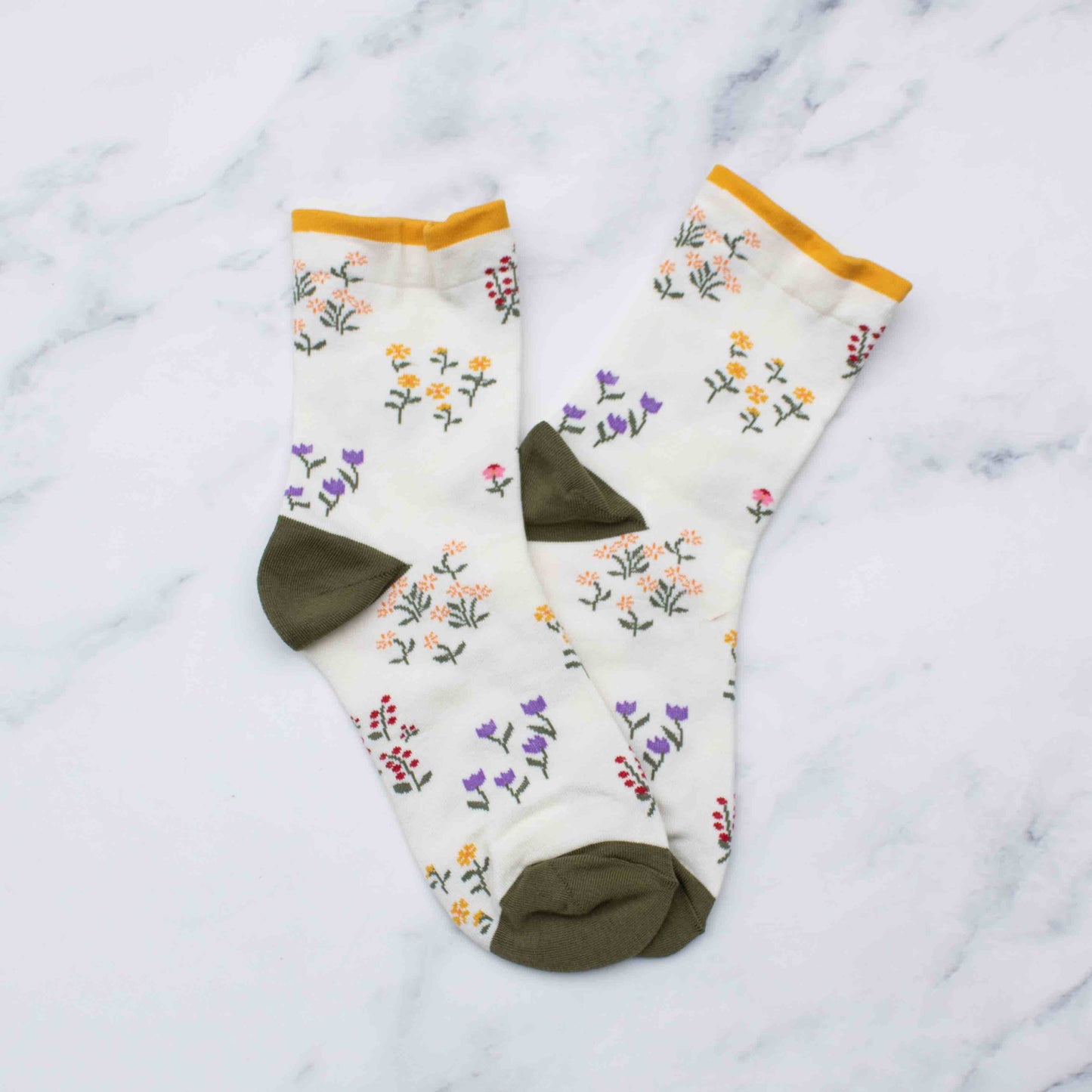 Women's Penelope Floral Casual Socks: Black/Olive