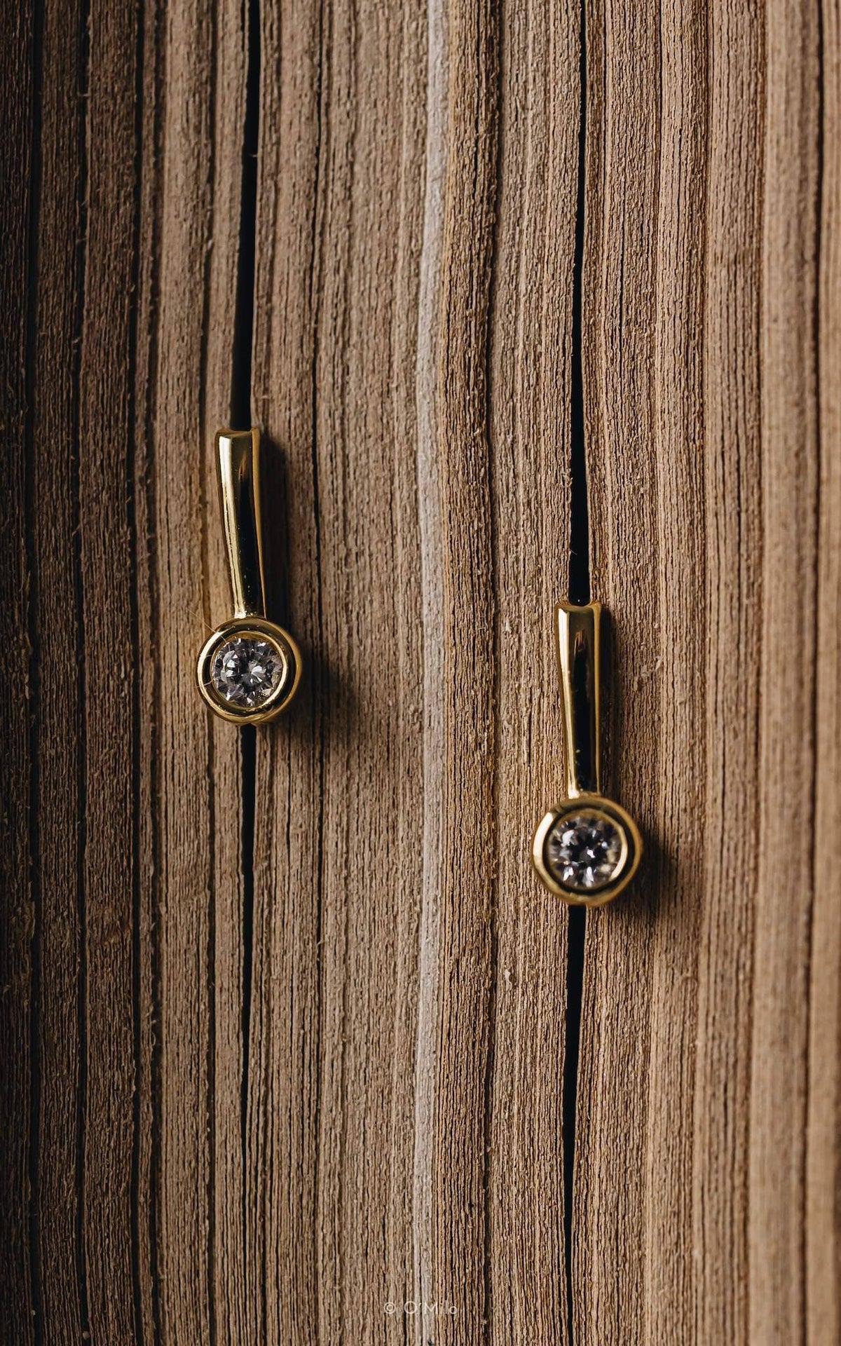 Delicate Graceful Drops - Gold