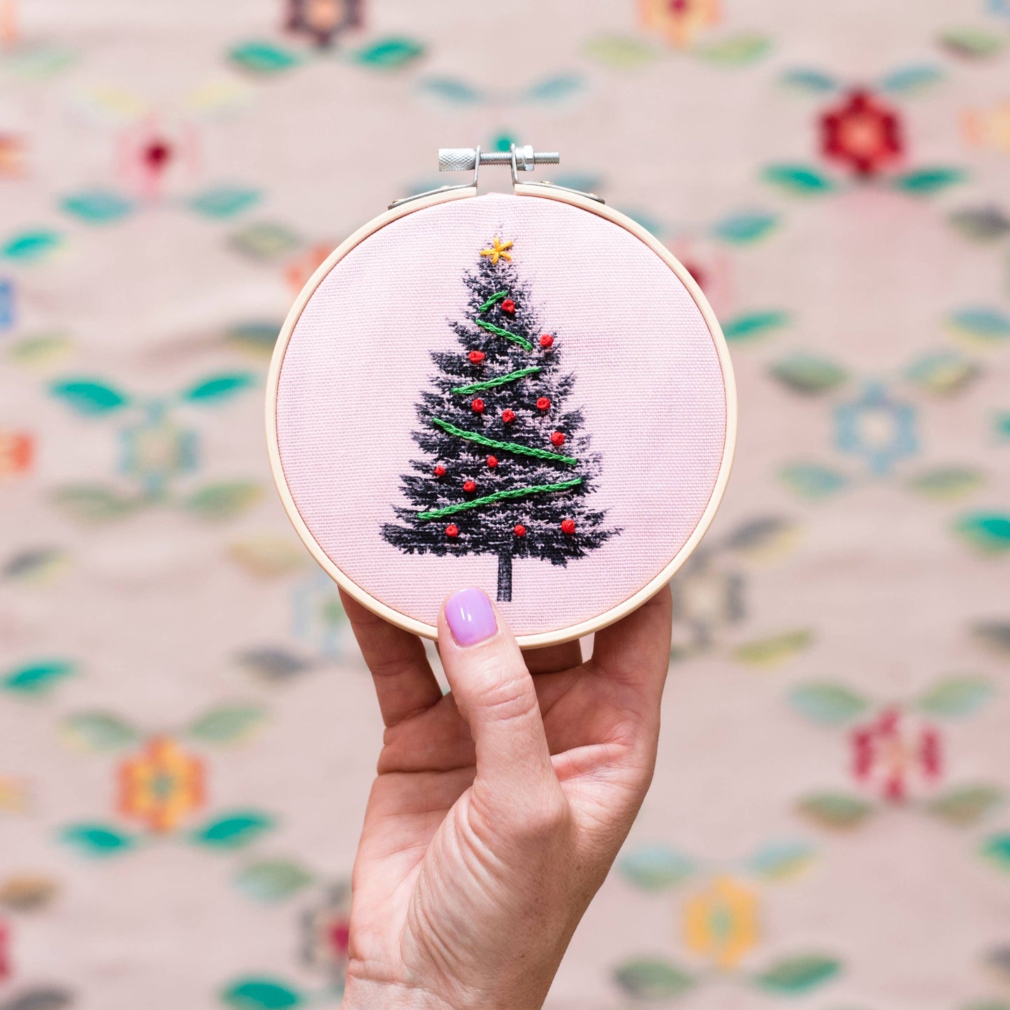 Embroidery Hoop Kit - Christmas Tree - Pink