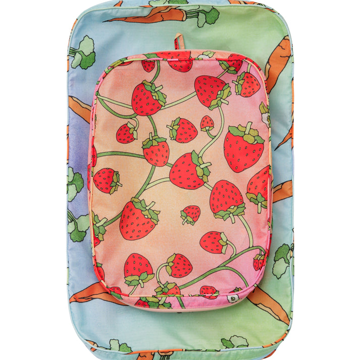 Large Packing Cube Set - Carrots & Berries