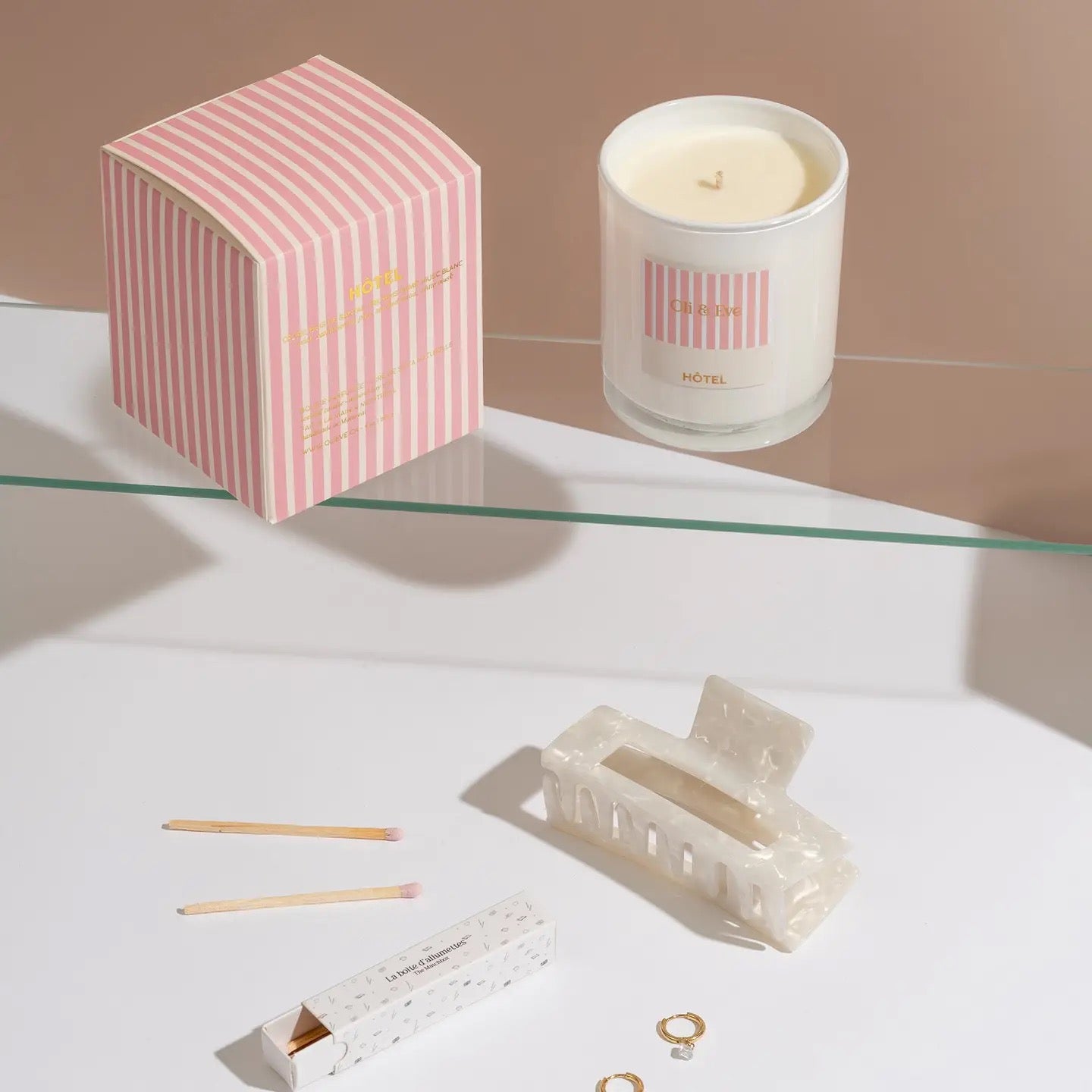 Oli & Eve - Hotel Candle