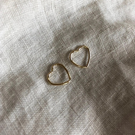 Open Heart Studs | Gold