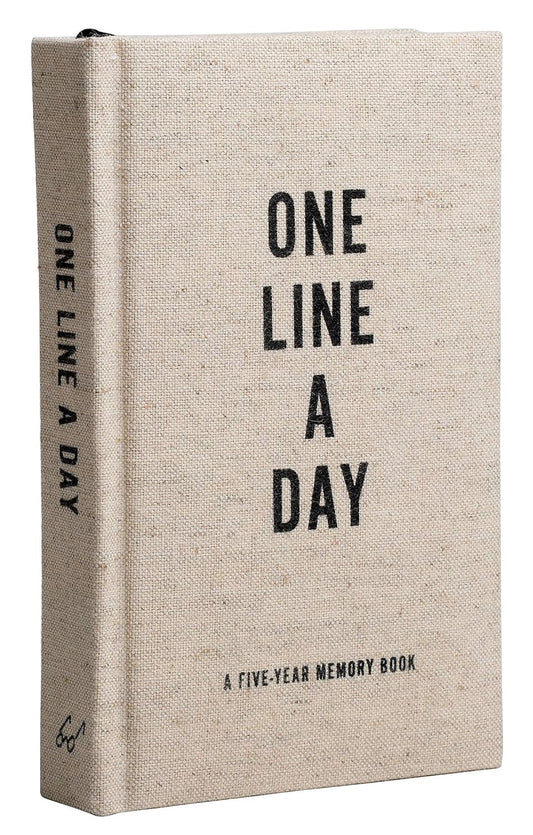 Journal - Canvas One Line a Day: A Five-Year Memory Book
