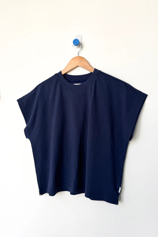 Le Bon Jeanne tee