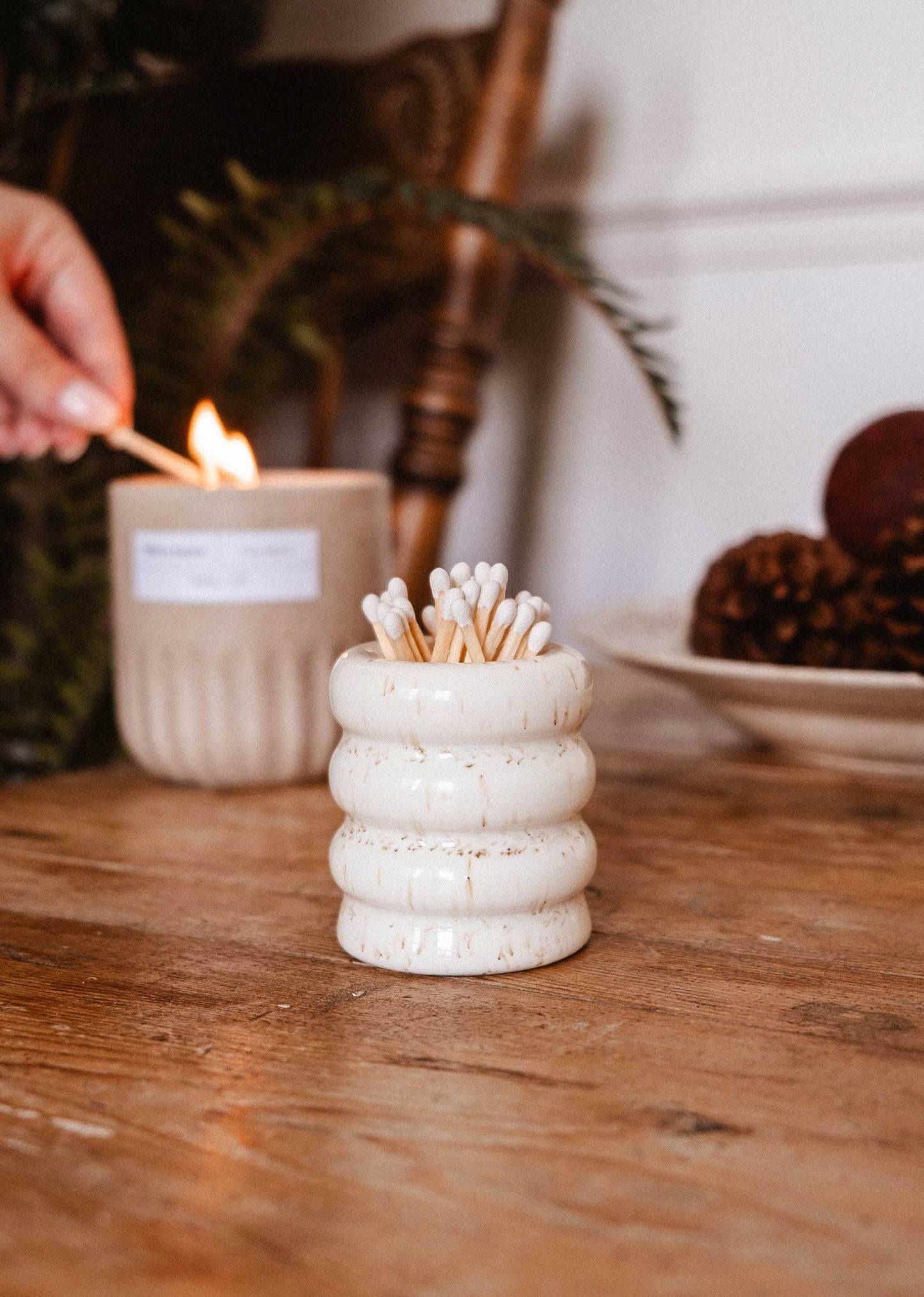 Ceramic match pot: White