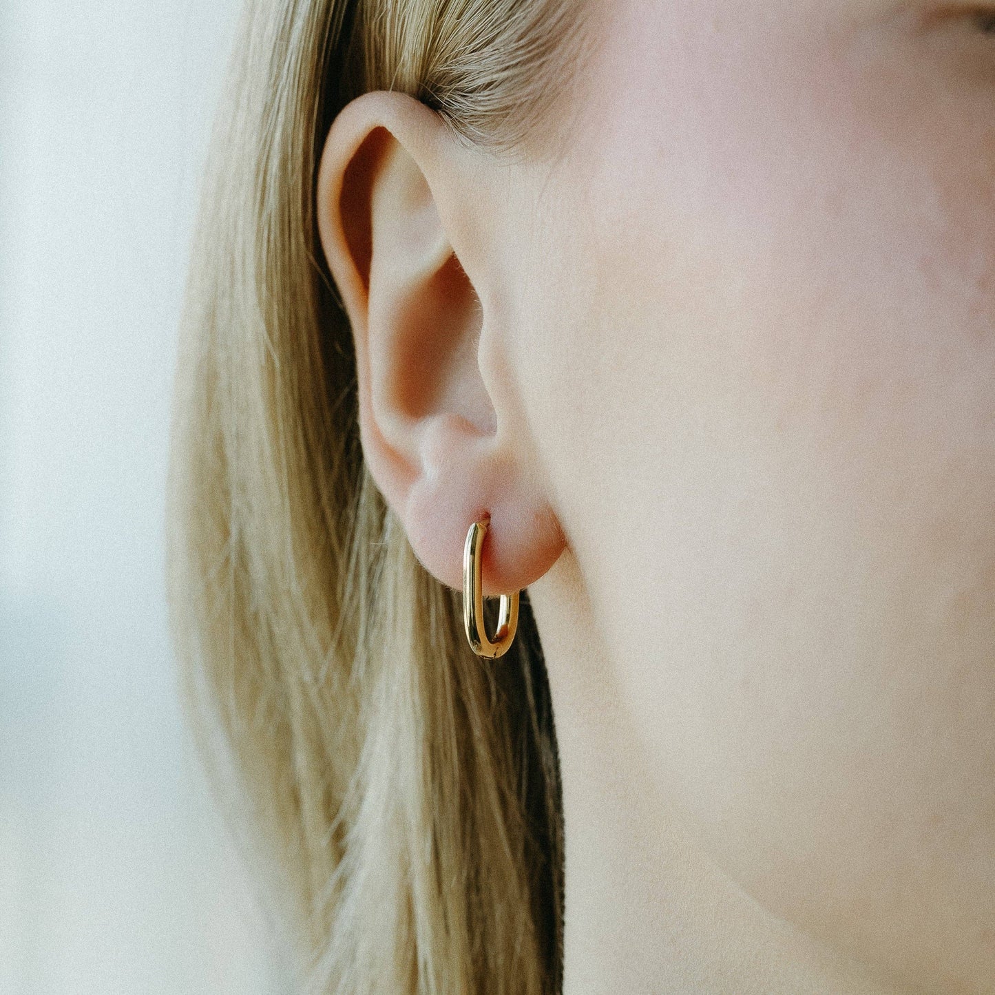 Oval Hoops: Medium