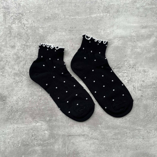 Cute Ruffled Ankle Socks: Black