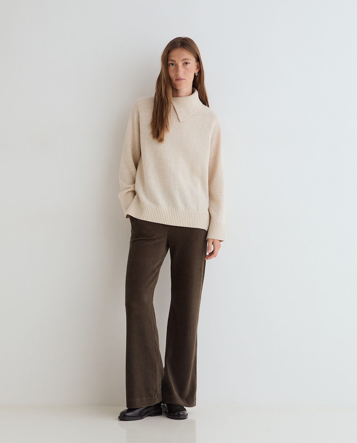 Yerse Corduroy Trousers