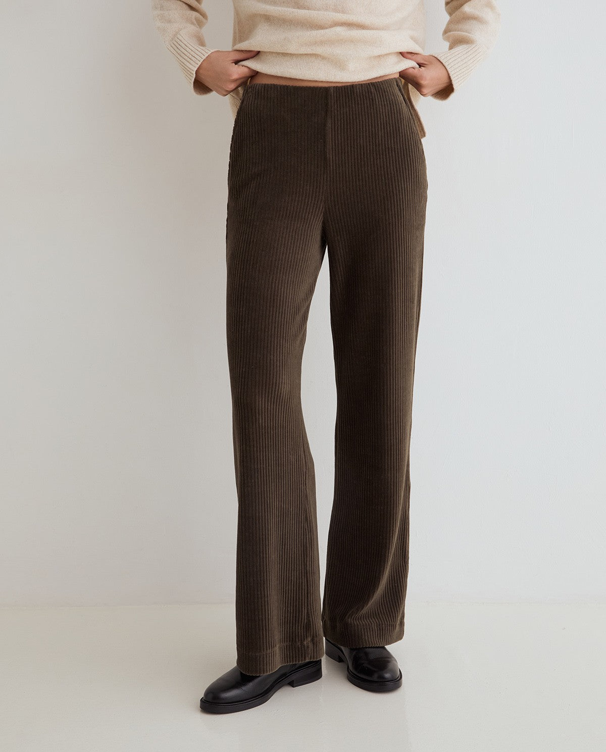 Yerse Corduroy Trousers